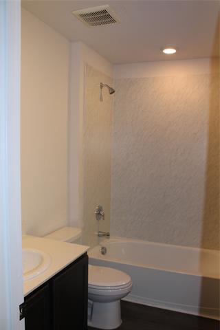 Building Photo - 3012 Glazner Dr