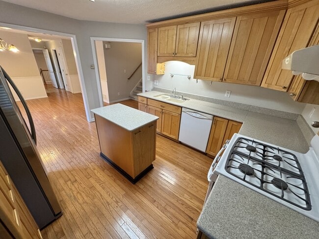 Building Photo - 45 Gentry Dr