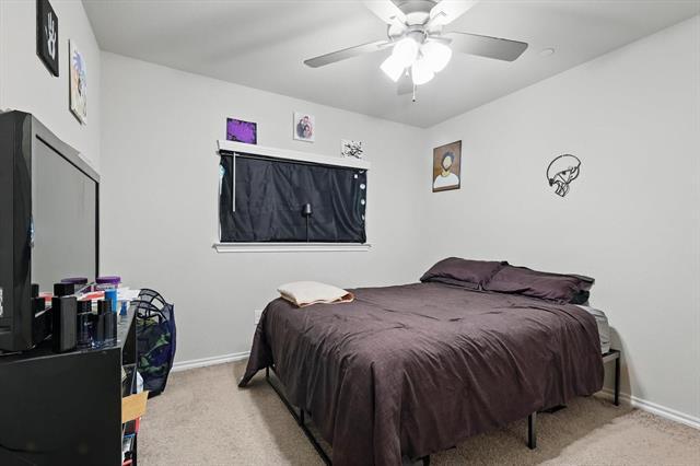 Building Photo - 2209 Davenport Dr