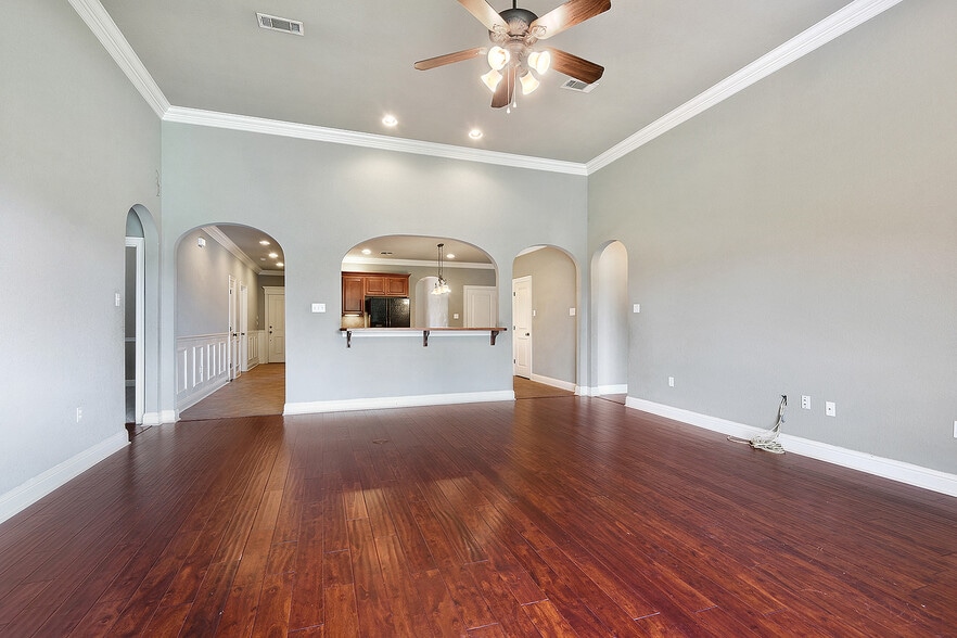 Building Photo - 12170 Canterbury park dr