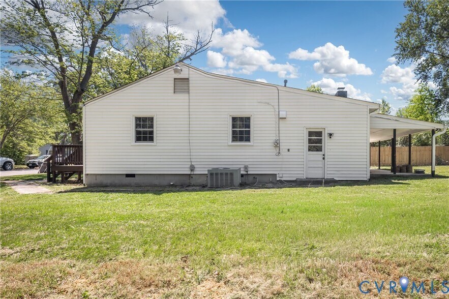 Building Photo - 552 S 22nd Ave