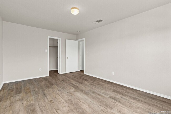 Building Photo - Spacious 4/2/2 in Meadows at Bridgewood