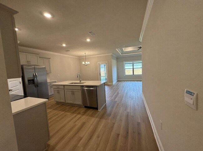 Building Photo - 21194 Teluga Ave
