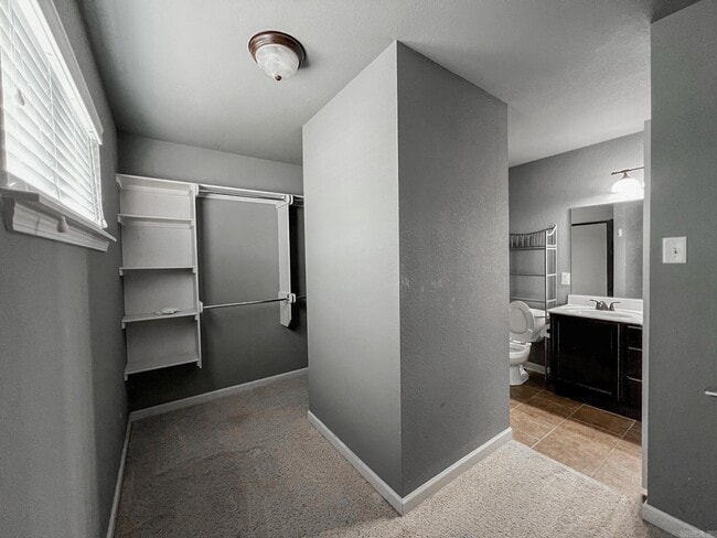Building Photo - 74 Earnhardt Cir