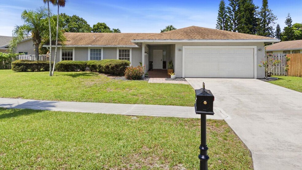 Primary Photo - 4114 Bay Laurel Way