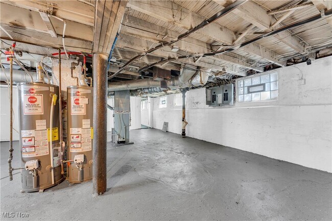 Building Photo - 428 E 148th St