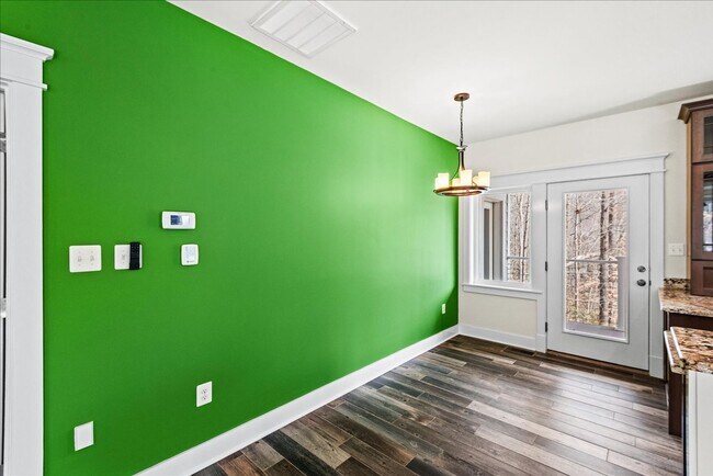 Building Photo - 2 Bedroom 3 Bath is Stafford, VA