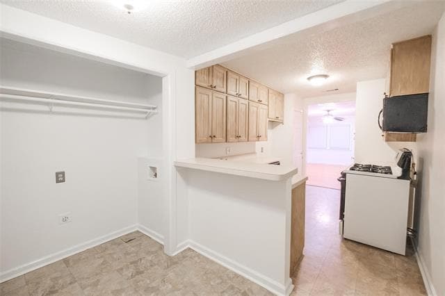 Building Photo - 3908 Dexter Ave