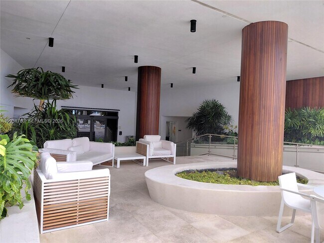 Building Photo - 6365 Collins Ave