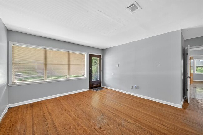 Building Photo - 1509 Ronson Rd