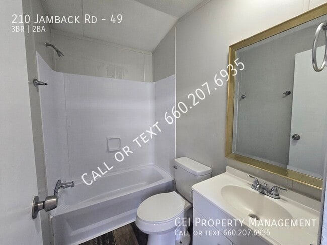 Building Photo - 210 Jamback Rd