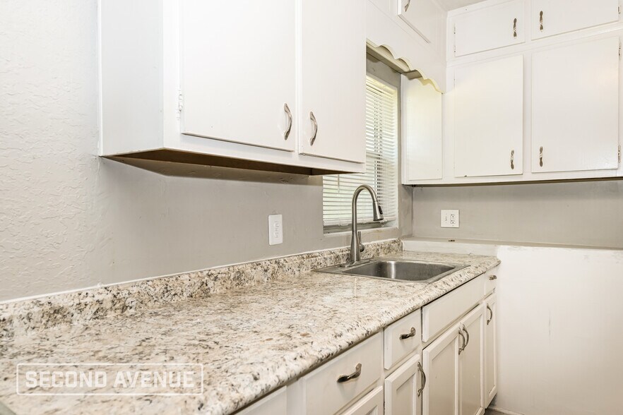 Building Photo - 4205 Connie St