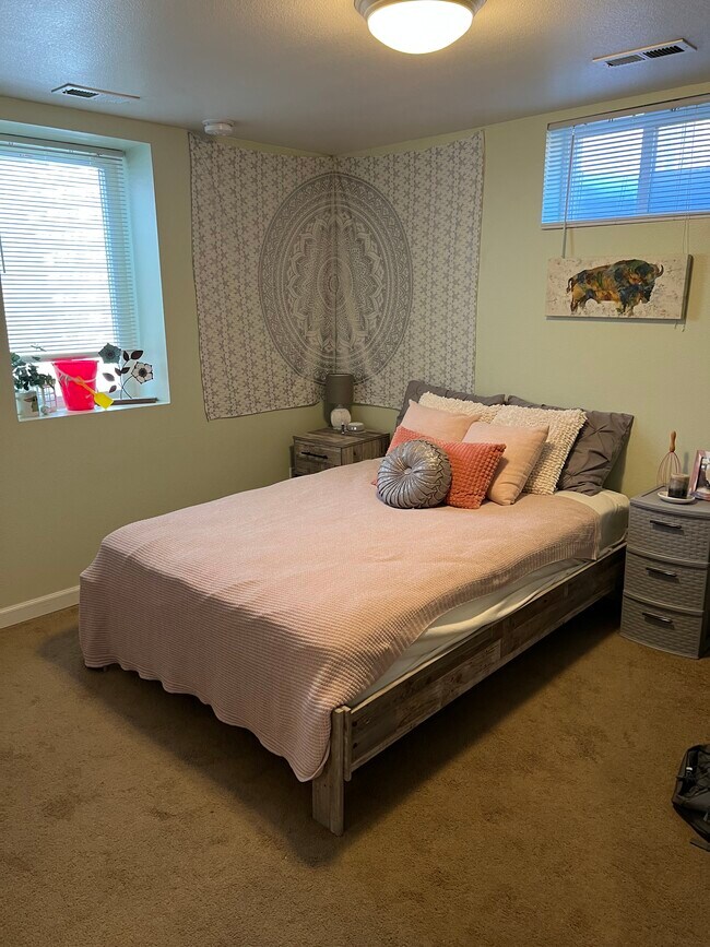 Building Photo - 1411 26th St