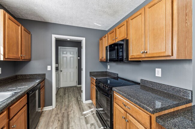 Building Photo - Upperglade Ct