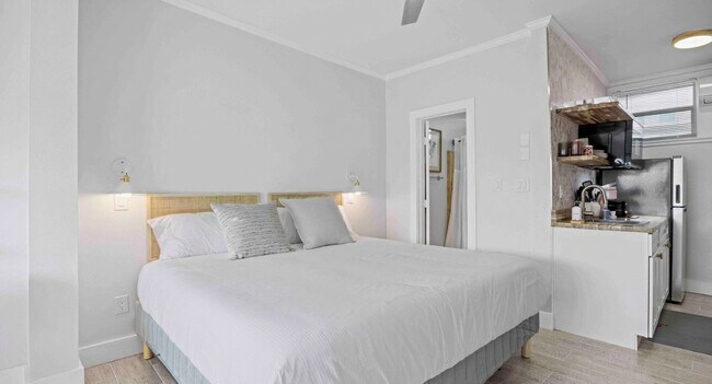 Building Photo - 460 Abalone Ct