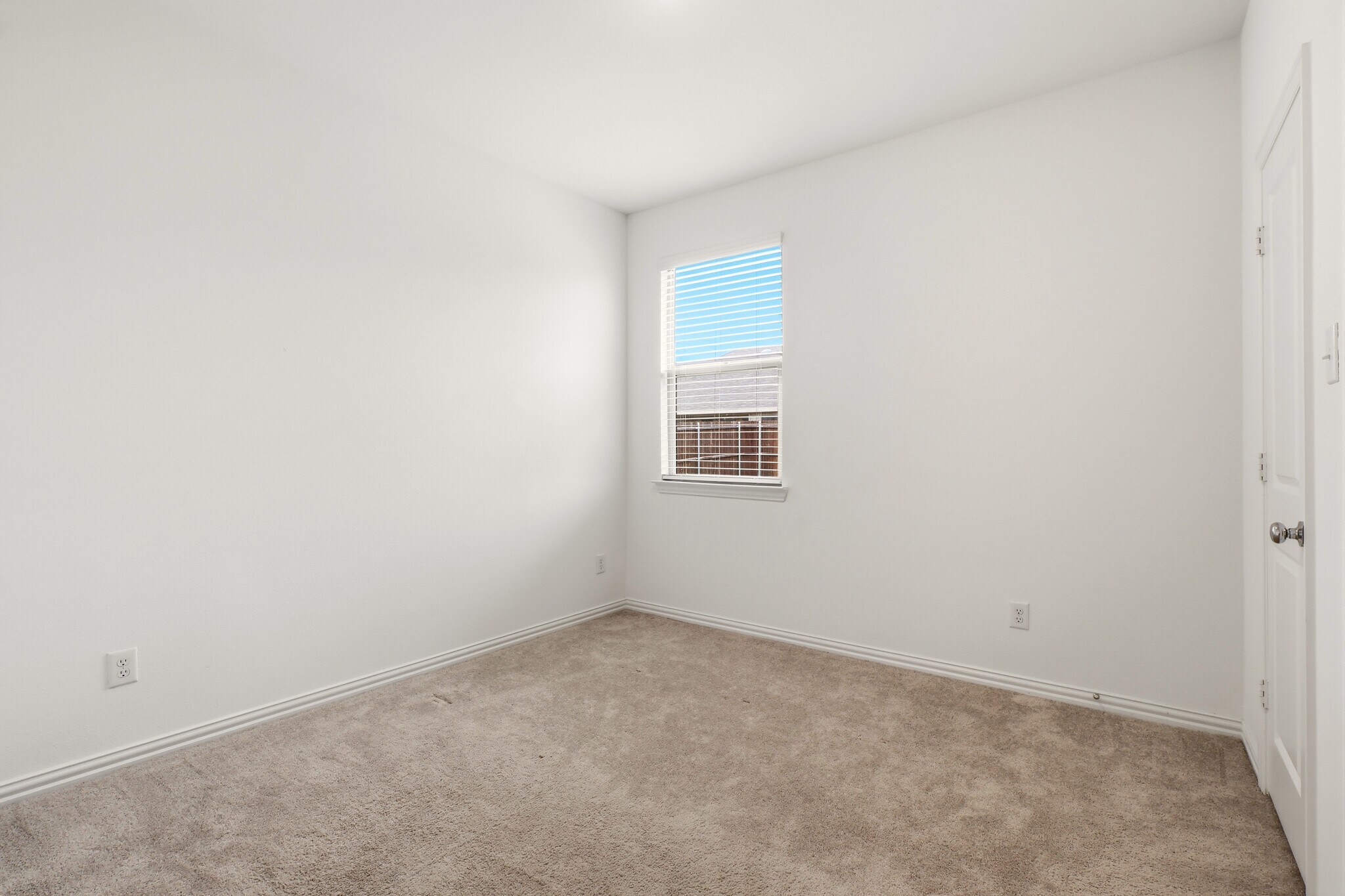 Building Photo - 5105 Greywing Dr