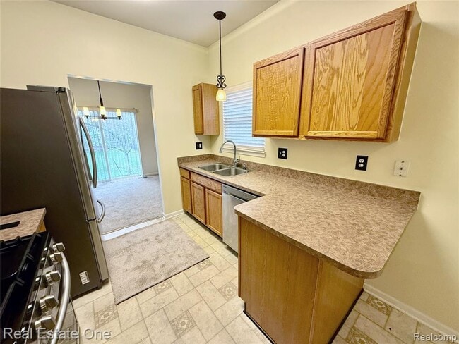 Building Photo - 716 Palmer Dr