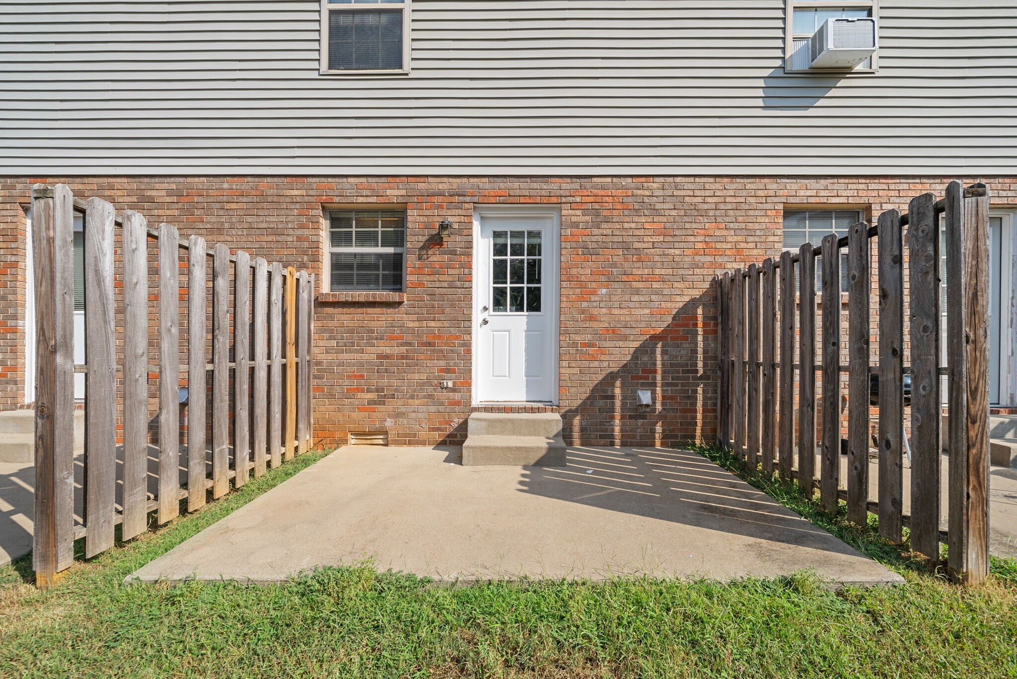 Building Photo - 261 Winters Ct
