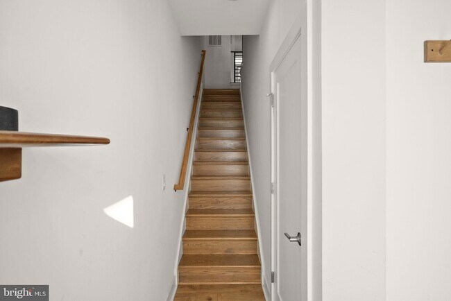 Building Photo - 11258 Faraday Park Dr.