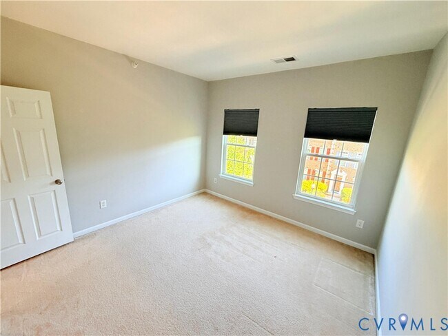 Building Photo - 2109 Liesfeld Parkway