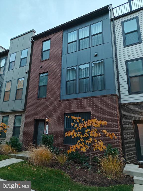 Building Photo - 2393 Liberty Lp