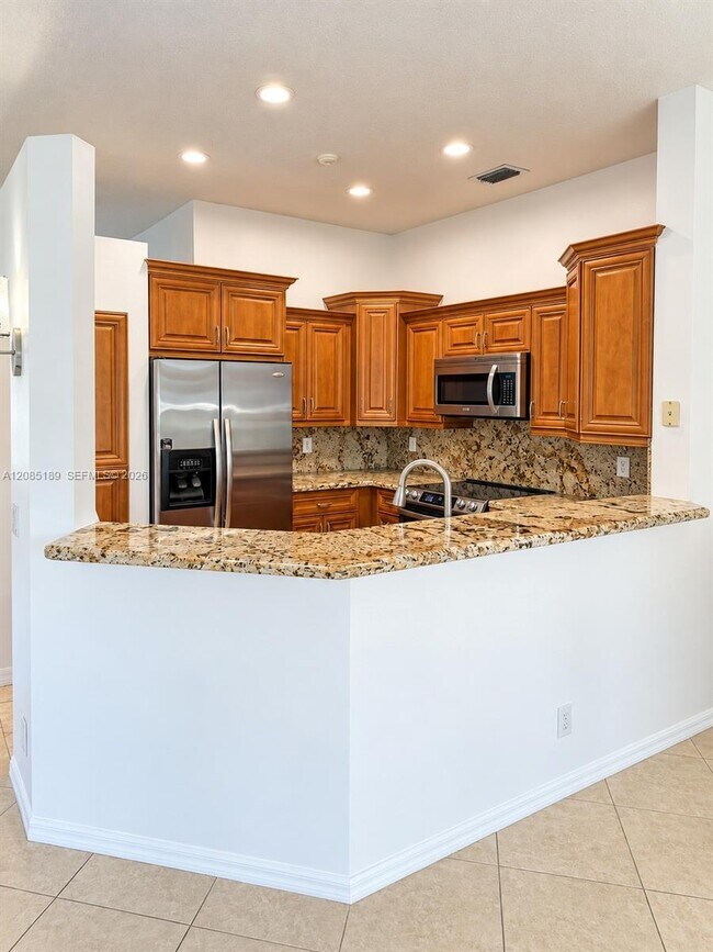 Building Photo - 908 Tanglewood Cir