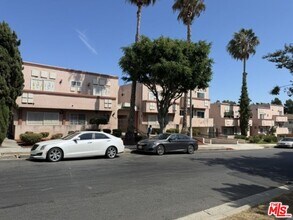 Building Photo - 720 N Eucalyptus Ave
