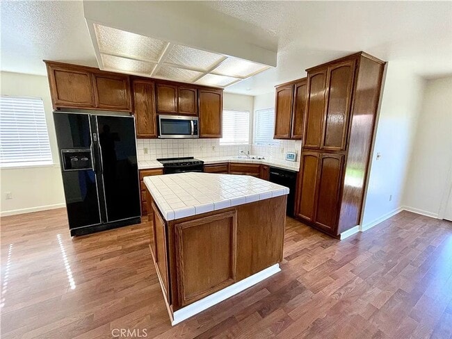 Building Photo - Spacious 4-Bedroom Home in Desirable North...