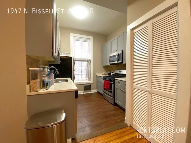 Building Photo - 1947 N Bissell St