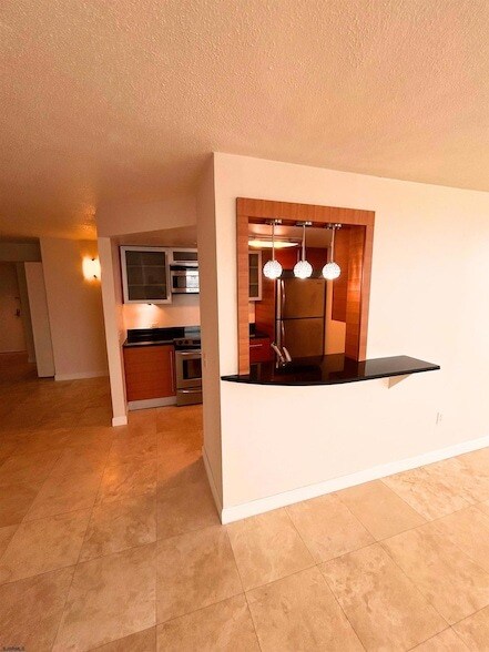 Building Photo - 526 Pacific Ave