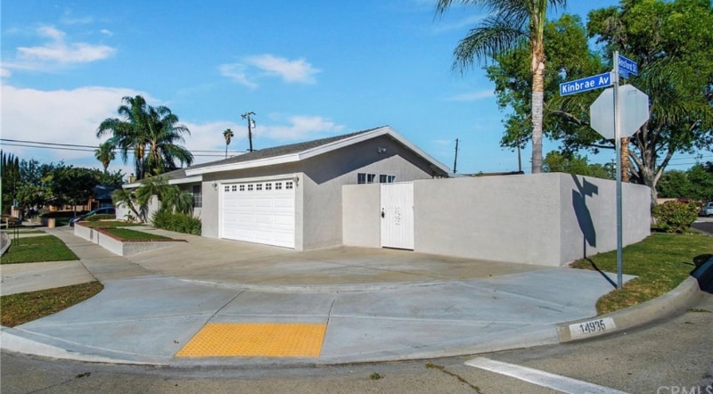 Building Photo - 14935 Ansford St