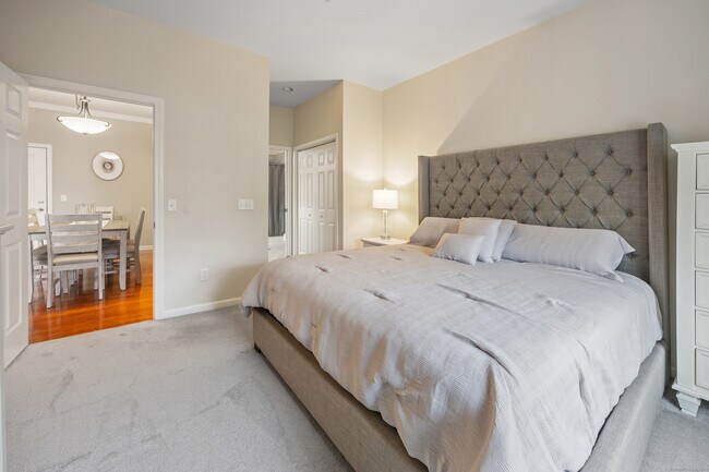 Building Photo - 1 King Philip Dr