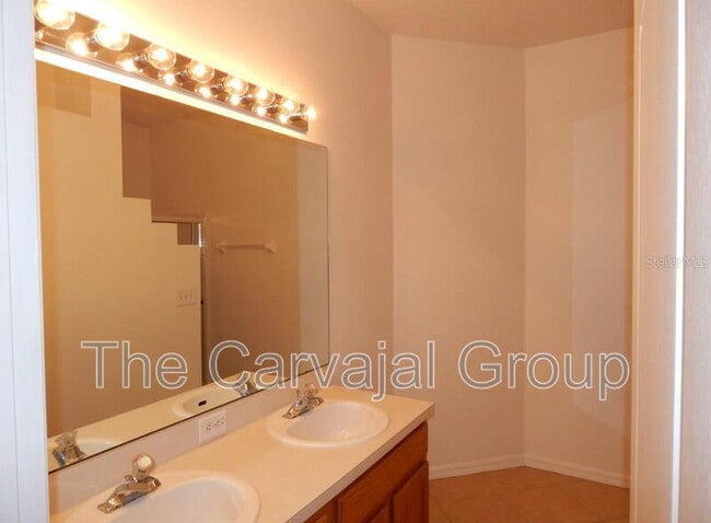 Building Photo - 4434 Waterside Pointe Cir
