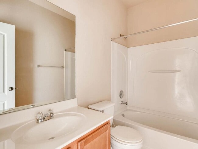 Building Photo - 857 Dark Horse Ln