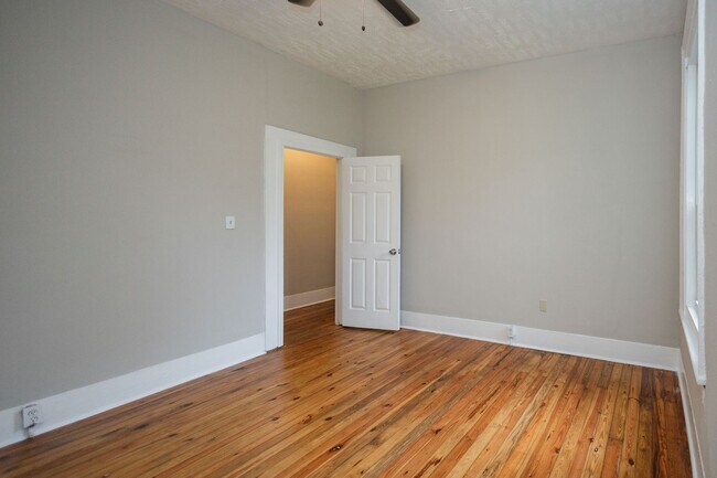 Building Photo - 315 W Chappell St