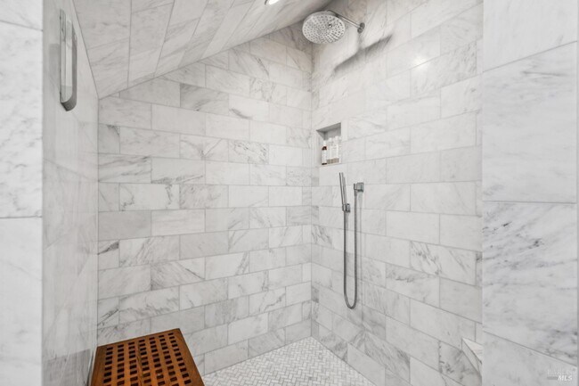 Building Photo - 1810 Quail Ct