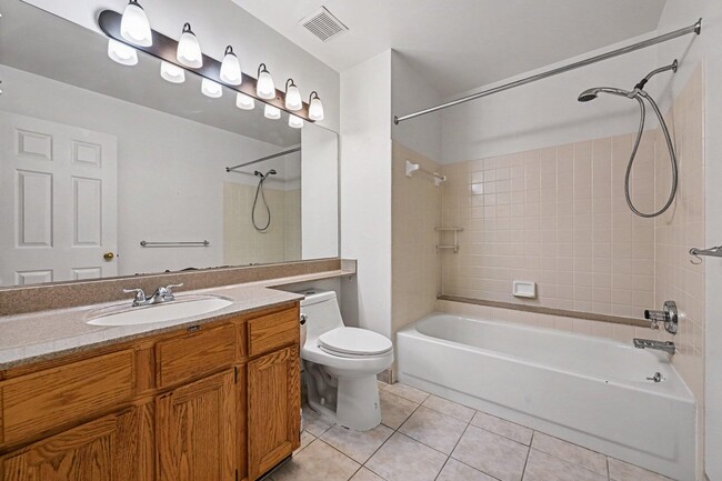 Building Photo - 47186 Scarlet Dr S