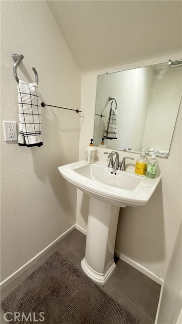 Building Photo - 4424 Lilac Cir