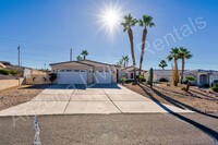 Building Photo - FURNISHED POOL HOME