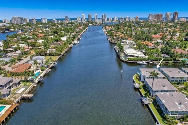 Building Photo - 180 Isle of Venice Dr