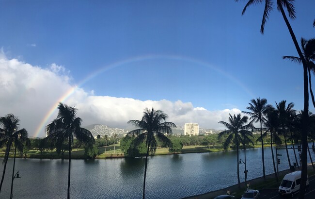 Building Photo - 2355 Ala Wai Blvd