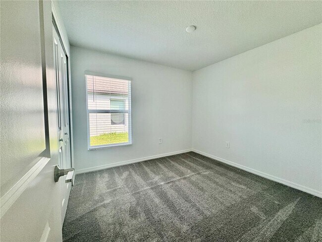 Building Photo - 8828 Bay Leaf Dr