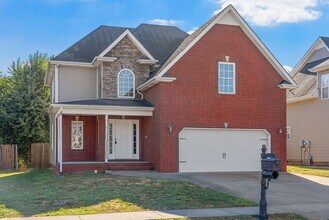 Building Photo - 4 Bedroom Pet Friendly Home For Rent!