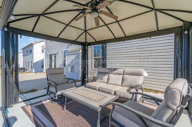 Building Photo - 7214 Waterwheel St SW