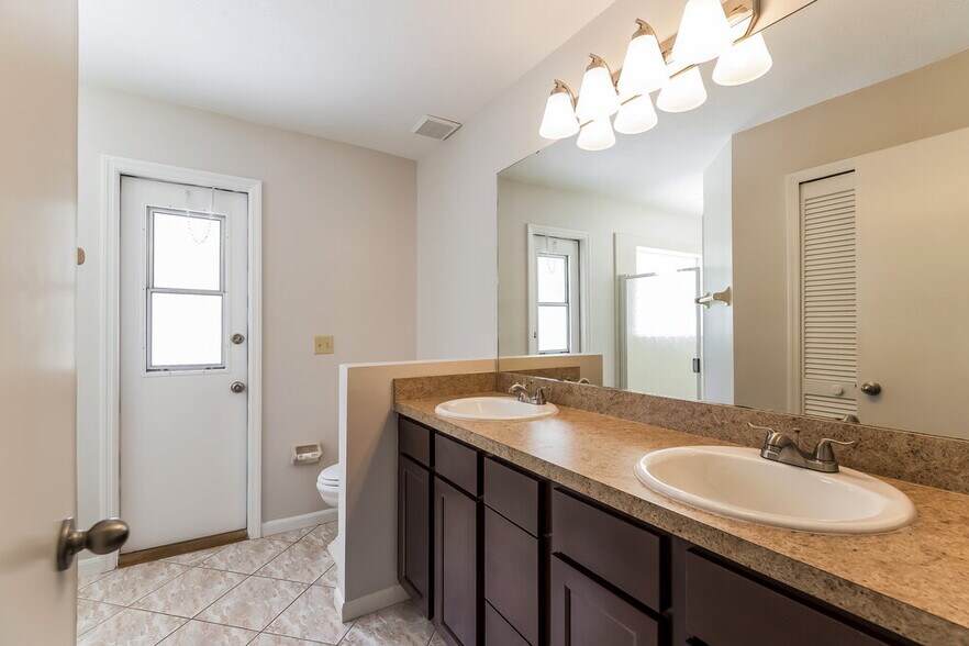 Building Photo - 14711 Astina Way
