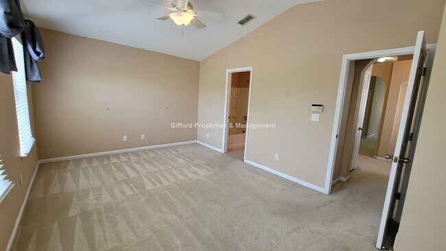 Building Photo - Beautiful Stonefield at Bartram Park Townhome