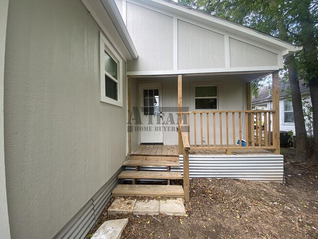 Building Photo - Beautiful 2 Bed 1 Bath house for rent!!