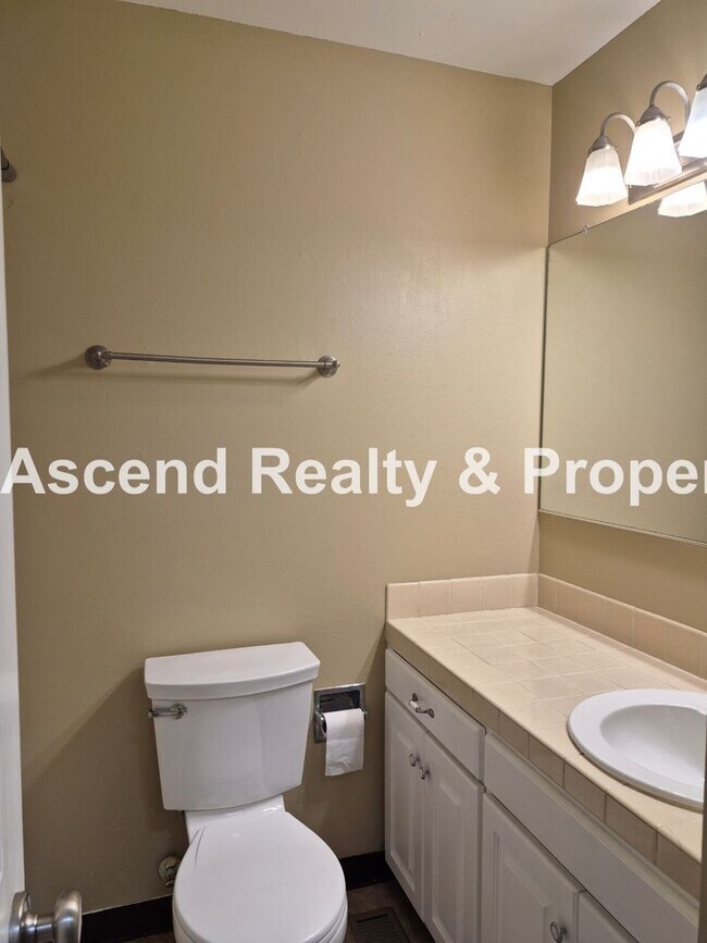 Building Photo - Available Now Prime Terra Linda Location One Level Home Large Fenced Yard & Attached Garage Walk ...