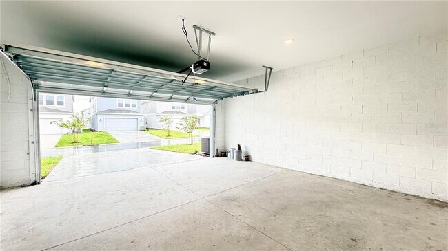 Building Photo - 6064 Meditation Dr