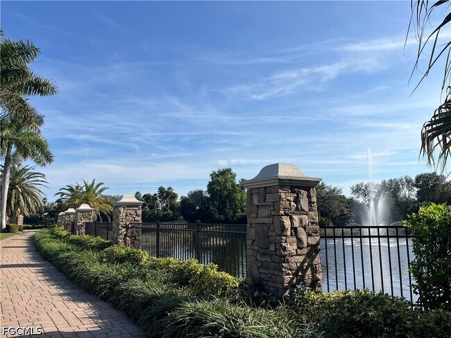 Building Photo - 14662 Cantabria Dr